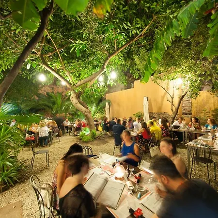 Corte Dei Medici - Palace 2* كاتانيا