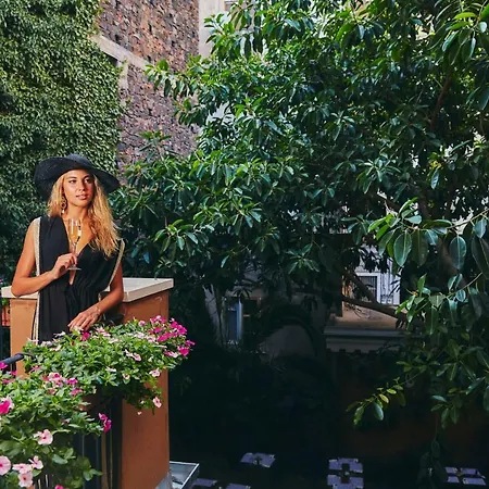 Corte Dei Medici - Palace بيت ضيافة كاتانيا