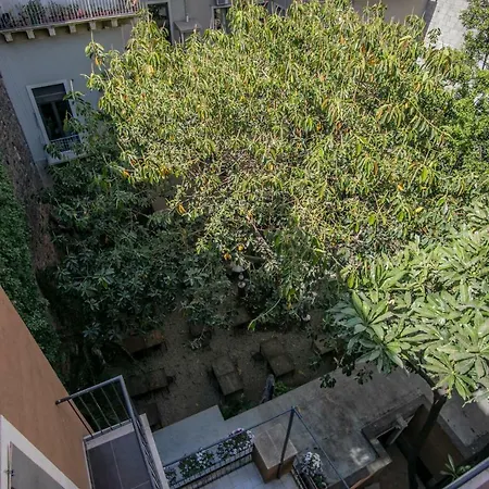 بيت ضيافة Corte Dei Medici - Palace كاتانيا