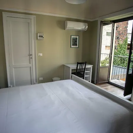 Corte Dei Medici - Palace بيت ضيافة كاتانيا