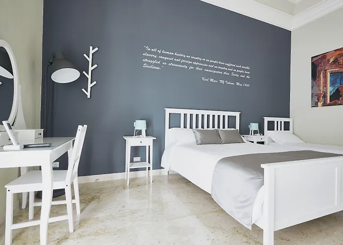 Corte Dei Medici - Palace 2*