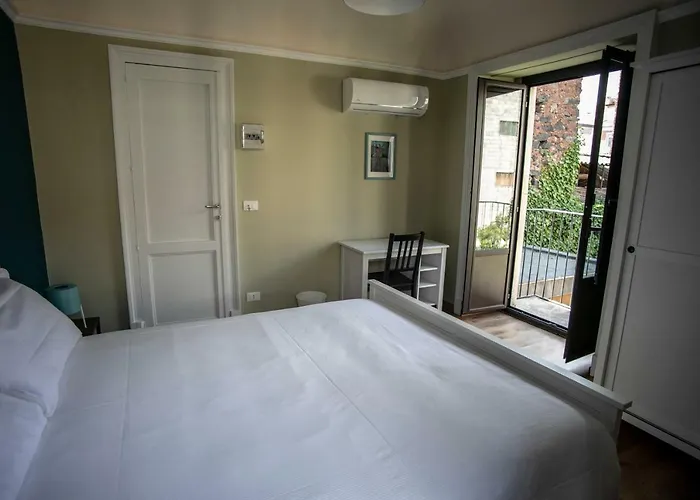 Corte Dei Medici - Palace Gæstehus Catania